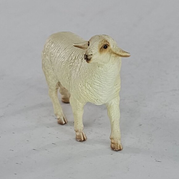 Breyer Reeves Miniature Sheep Figure Collectible Toy Farm Animal - Picture 3 of 7